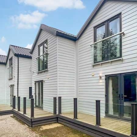 Fell End Hotel Milnthorpe Bagian luar foto