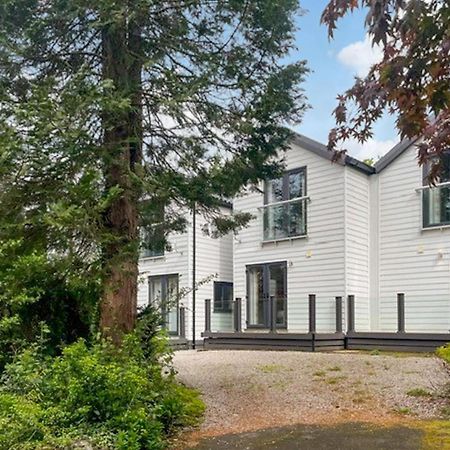 Fell End Hotel Milnthorpe Bagian luar foto