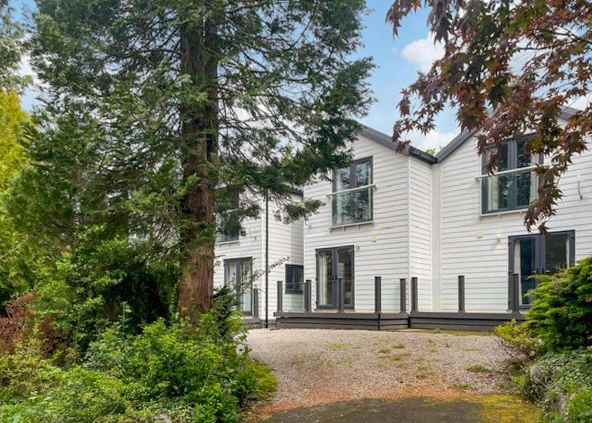 Fell End Hotel Milnthorpe Bagian luar foto
