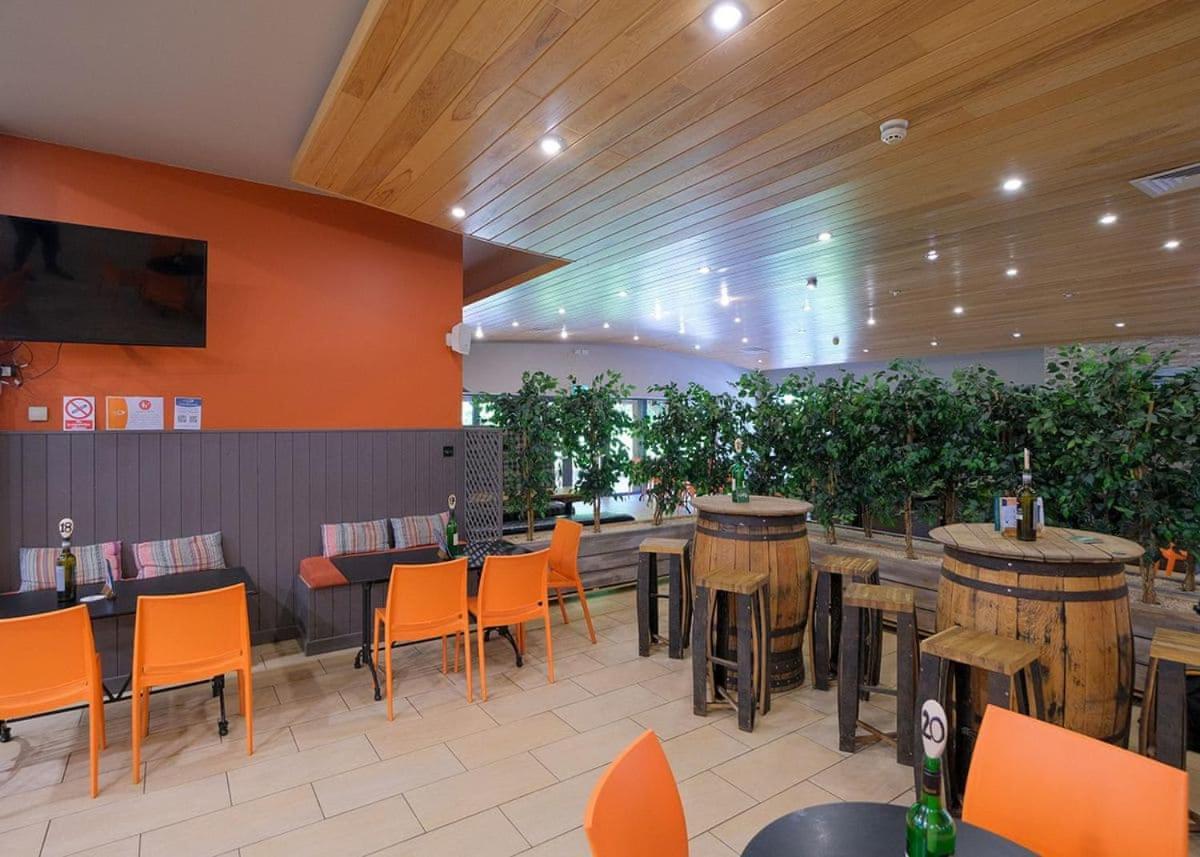 Fell End Hotel Milnthorpe Bagian luar foto